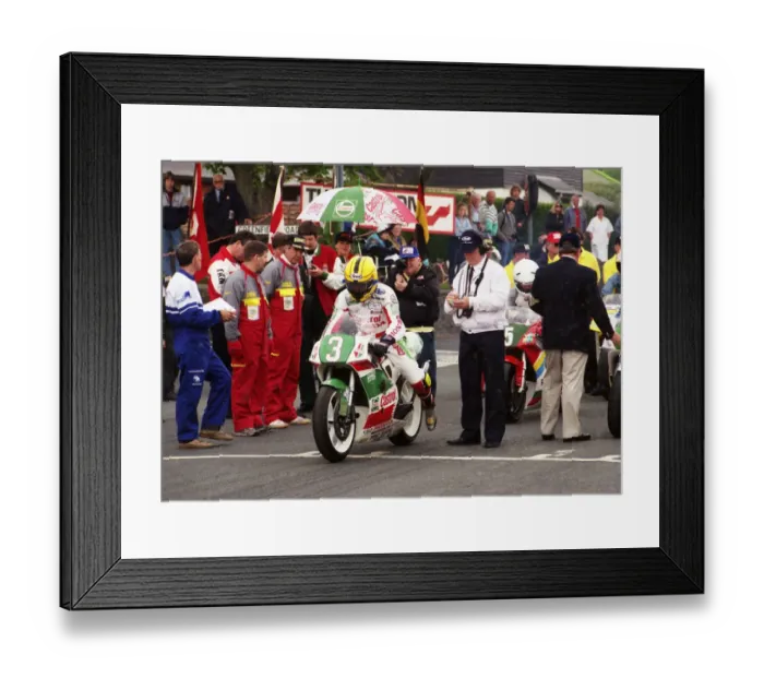 Framed Print : Joey Dunlop (Honda) 1995 Lightweight TT Framed Print : Joey Dunlop (Honda) 1995 Lightweight TT