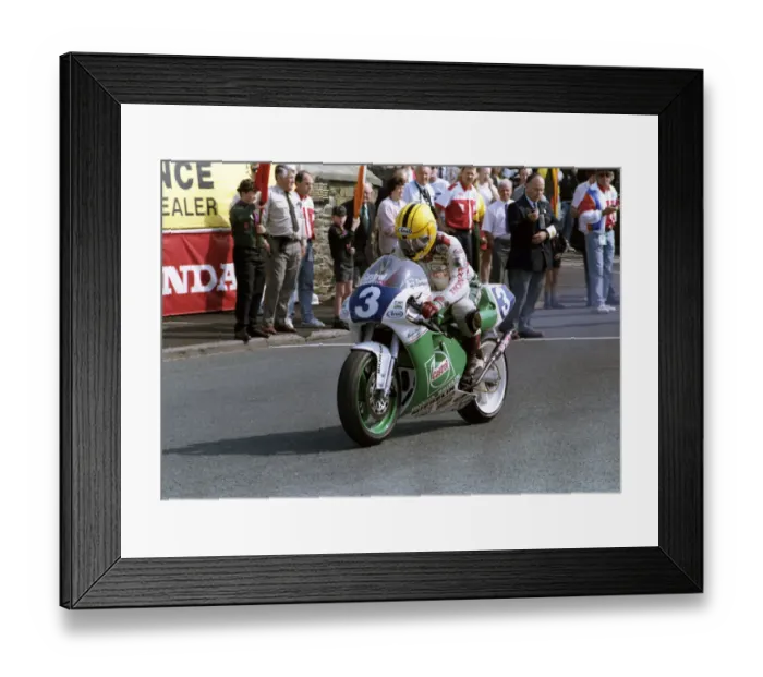 Framed Print : Joey Dunlop (Honda) 1992 Junior TT Framed Print : Joey Dunlop (Honda) 1992 Junior TT
