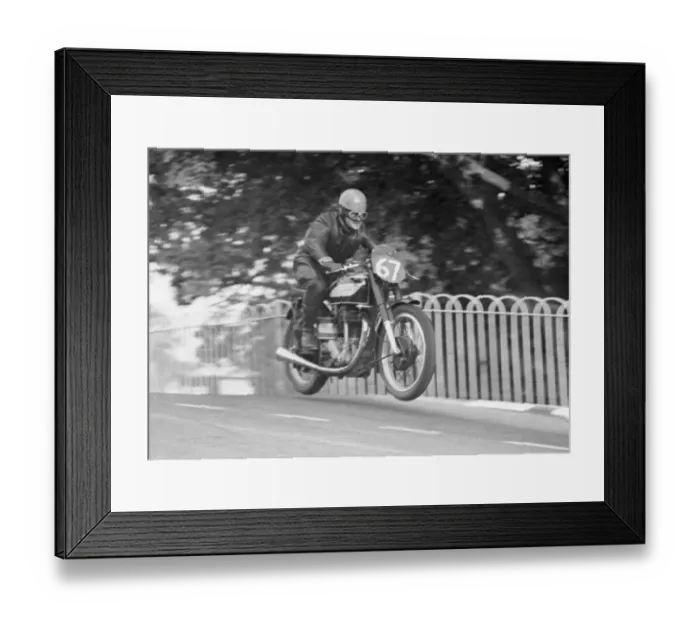 Framed Print : John Dale (Norton) 1950 Senior TT Framed Print : John Dale (Norton) 1950 Senior TT