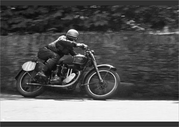 Wilf Sleightholme (AJS) 1947 Junior Clubman TT