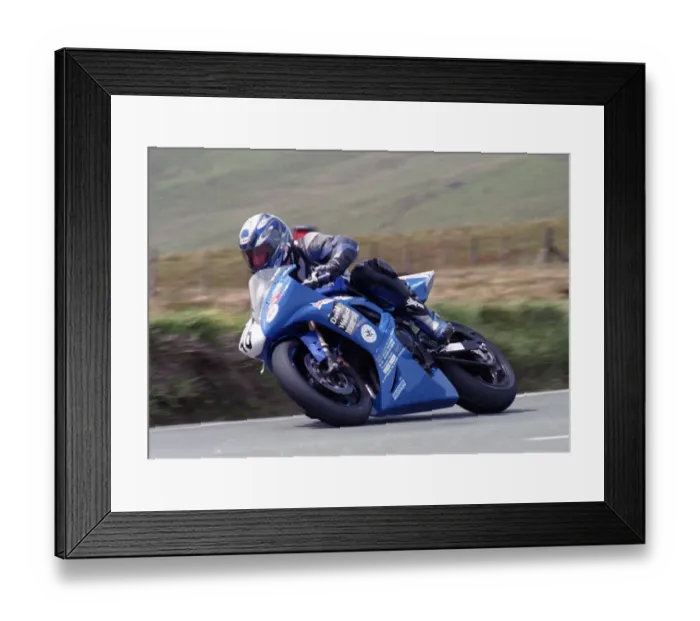 Framed Print : Dan Stewart (Yamaha) 2002 Formula One TT Framed Print : Dan Stewart (Yamaha) 2002 Formula One TT