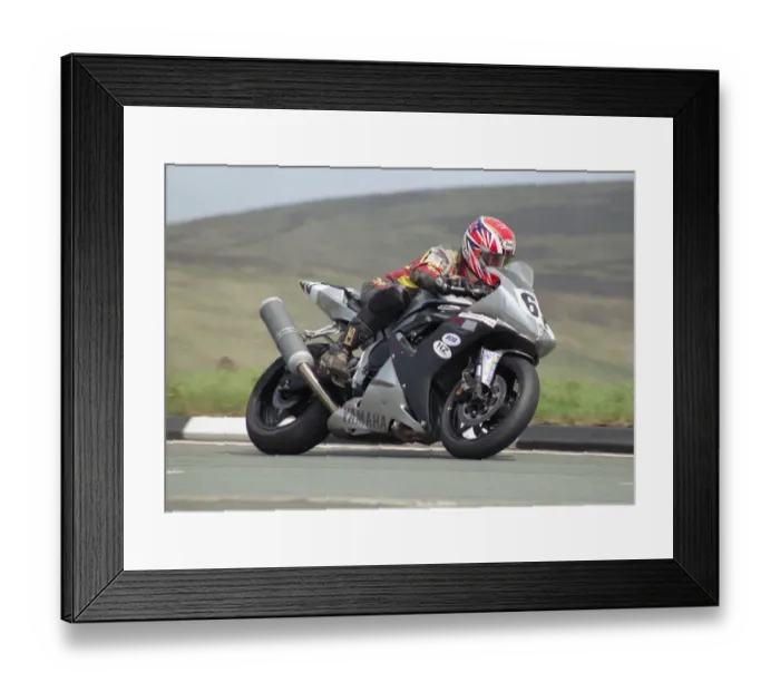 Framed Print : Nick Pedley (Yamaha) 2002 Formula One TT Framed Print : Nick Pedley (Yamaha) 2002 Formula One TT