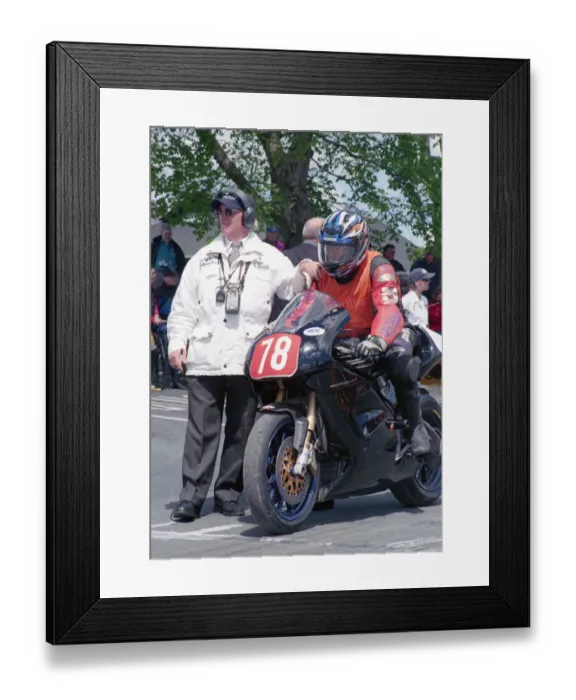 Framed Print : Darren Turner (Aprilia) 2002 Production 1000 TT Framed Print : Darren Turner (Aprilia) 2002 Production 1000 TT