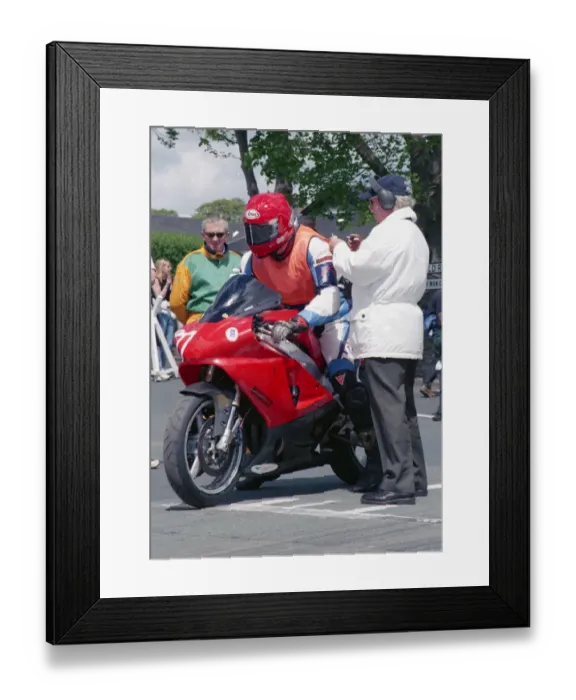 Framed Print : Damien Brady (Yamaha) 2002 Production 1000 TT Framed Print : Damien Brady (Yamaha) 2002 Production 1000 TT
