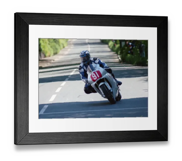 Framed Print : Mike Crellin (Yamaha) 2002 Production 1000 TT Framed Print : Mike Crellin (Yamaha) 2002 Production 1000 TT