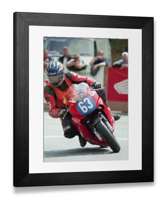 Framed Print : Darren Turner (Honda) 2002 Junior TT Framed Print : Darren Turner (Honda) 2002 Junior TT