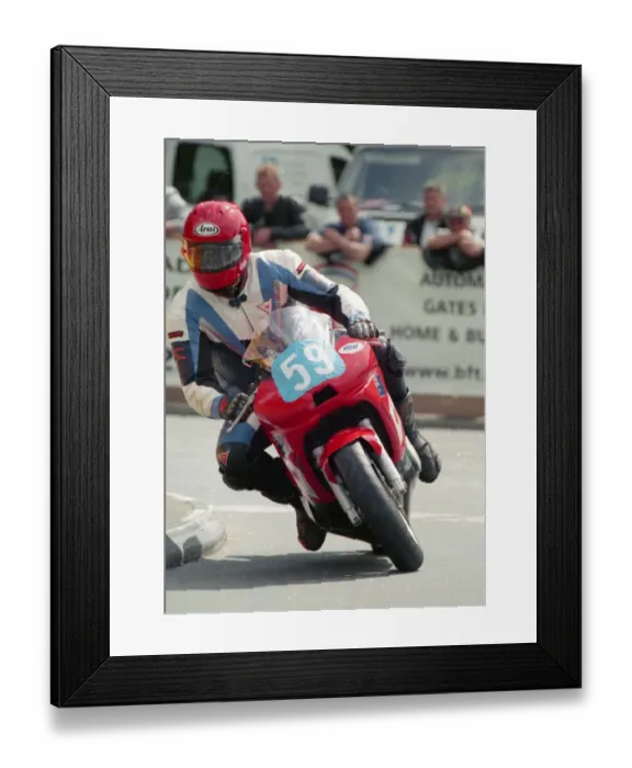 Framed Print : Damien Brady (Yamaha) 2002 Junior TT Framed Print : Damien Brady (Yamaha) 2002 Junior TT