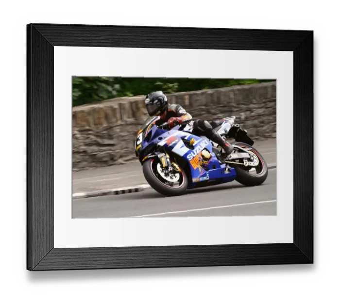 Framed Print : Shaun Harris (Suzuki) 2004 Production 600 TT Framed Print : Shaun Harris (Suzuki) 2004 Production 600 TT