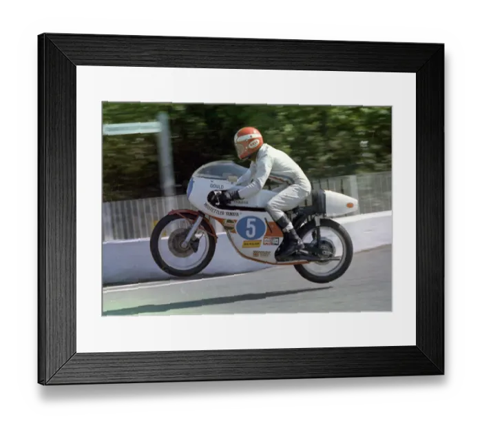 Framed Print : Rod Gould (Yamaha) 1972 Junior TT Framed Print : Rod Gould (Yamaha) 1972 Junior TT