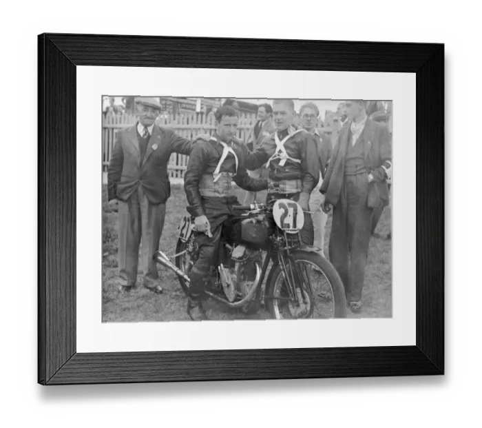 Framed Print : Dennis Parkinson (Excelsior) 1938 Lightweight Manx Grand Prix Framed Print : Dennis Parkinson (Excelsior) 1938 Lightweight Manx Grand Prix
