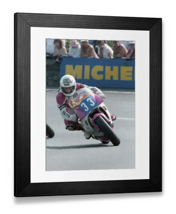 Framed Print : Francis Everard (Yamaha) 1992 Junior TT Framed Print : Francis Everard (Yamaha) 1992 Junior TT