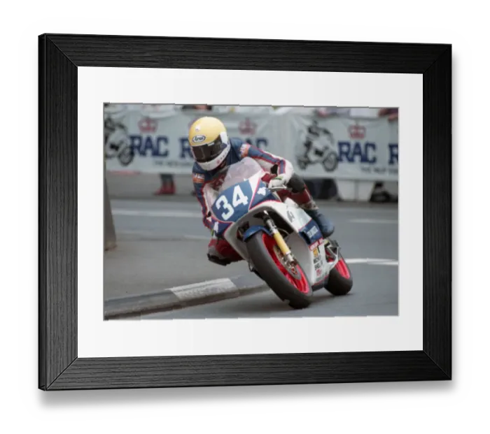 Framed Print : John Henderson (Yamaha) 1993 Junior TT Framed Print : John Henderson (Yamaha) 1993 Junior TT
