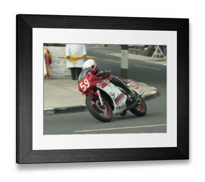 Framed Print : Derek Wagstaffe (Yamaha) 1986 Newcomers Manx Grand Prix Framed Print : Derek Wagstaffe (Yamaha) 1986 Newcomers Manx Grand Prix