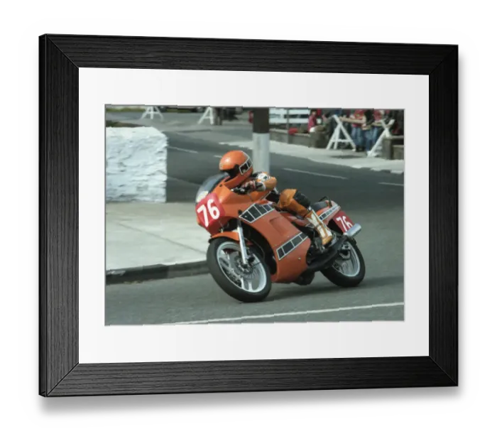 Framed Print : Roy Richardson (Yamaha) 1986 Newcomers Manx Grand Prix Framed Print : Roy Richardson (Yamaha) 1986 Newcomers Manx Grand Prix