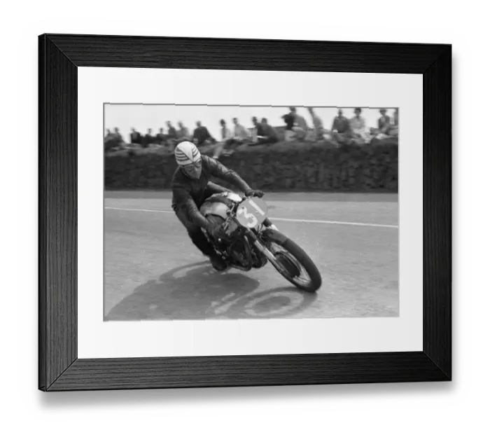 Framed Print : John Patrick (Norton / Velocette) 1960 Southern 100 Framed Print : John Patrick (Norton / Velocette) 1960 Southern 100