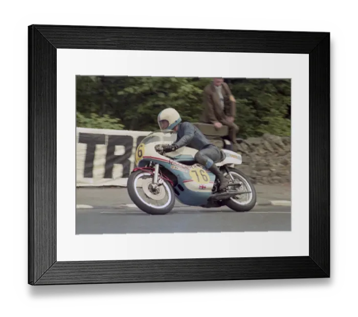 Framed Print : Dave Danks (Capper Yamaha) 1976 Senior TT Framed Print : Dave Danks (Capper Yamaha) 1976 Senior TT