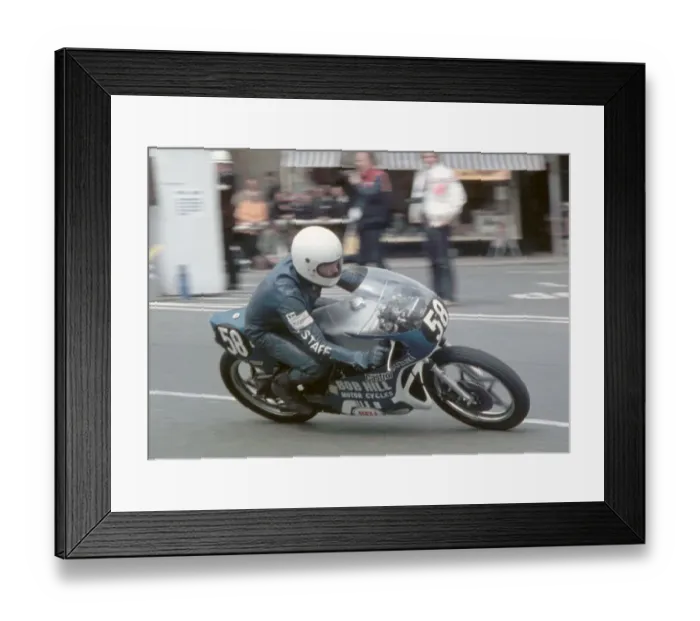 Framed Print : Dick Hunter (Suzuki) 1981 Formula Three TT Framed Print : Dick Hunter (Suzuki) 1981 Formula Three TT
