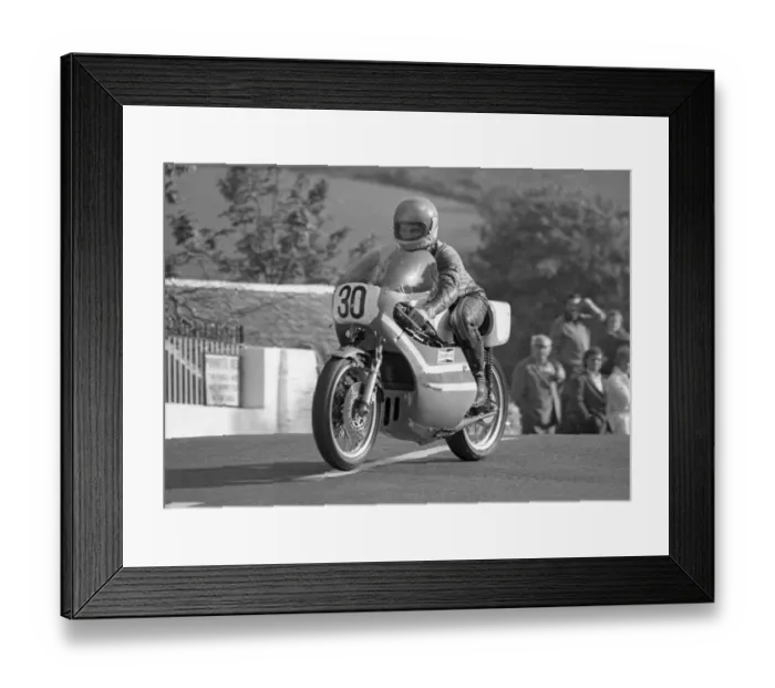 Framed Print : Phil Gurner (Yamaha) 1975 Classic TT Framed Print : Phil Gurner (Yamaha) 1975 Classic TT