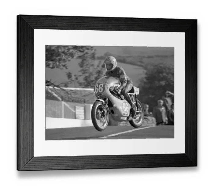 Framed Print : Bill Simpson (Yamaha) 1975 Lightweight TT