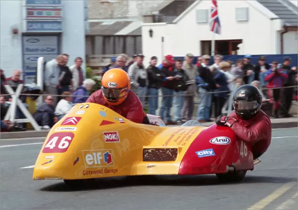 Geoff Hands & Andy Smith (Jacobs Yamaha) 1995 Sidecar TT