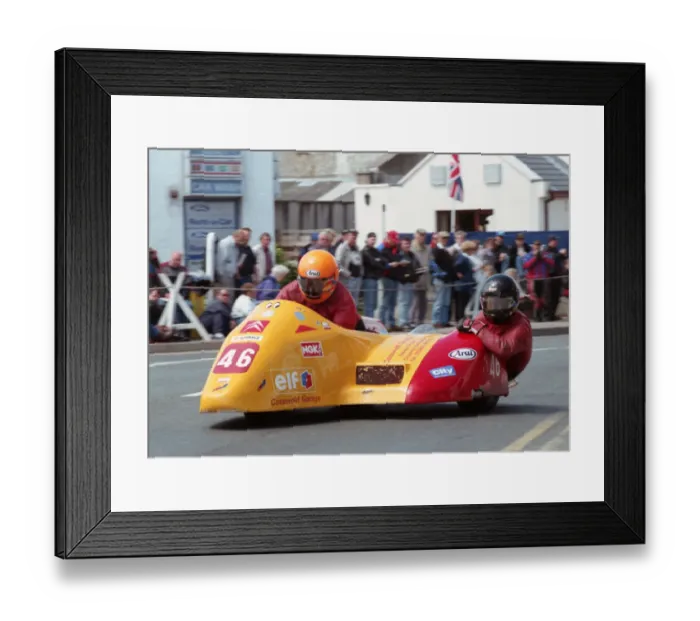 Framed Print : Geoff Hands & Andy Smith (Jacobs Yamaha) 1995 Sidecar TT Framed Print : Geoff Hands & Andy Smith (Jacobs Yamaha) 1995 Sidecar TT