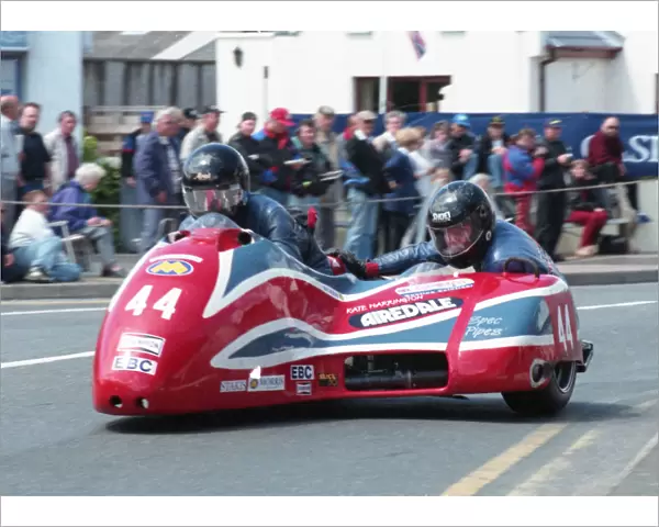 Joe Martin & Kate Harrington (Windle) 1995 Sidecar TT