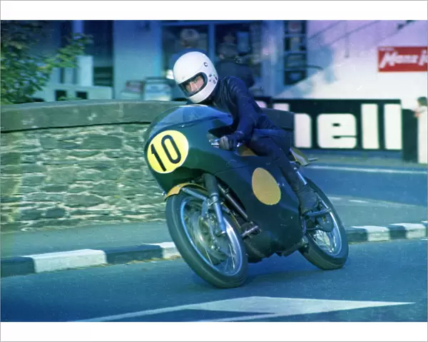 Vern Wallis (Seymour Velocette Metisse) 1972 Senior Manx Grand Prix
