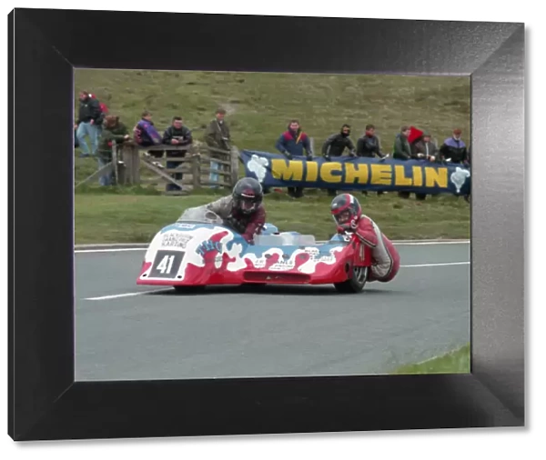 Dave Holden & Richard Jacques (Ireson Yamaha) 1995 Sidecar TT
