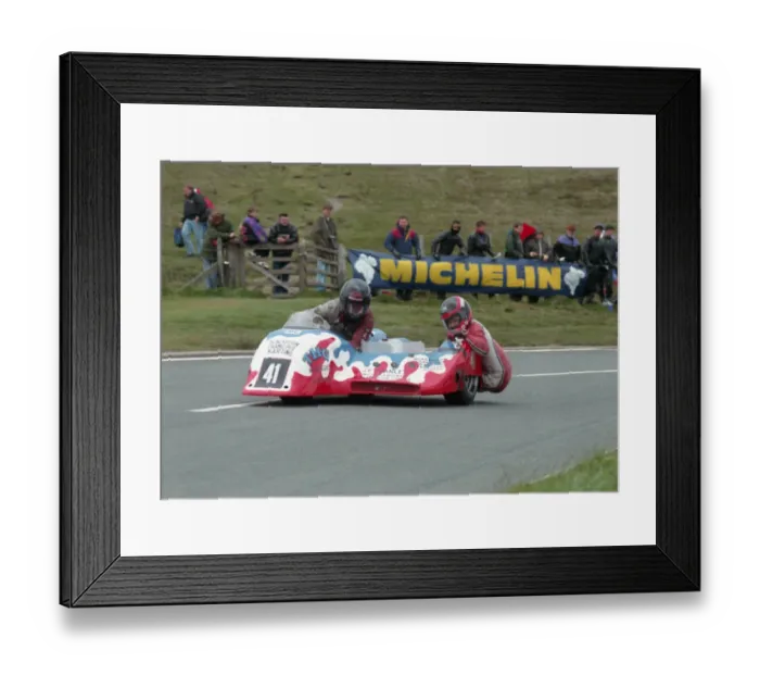 Framed Print : Dave Holden & Richard Jacques (Ireson Yamaha) 1995 Sidecar TT Framed Print : Dave Holden & Richard Jacques (Ireson Yamaha) 1995 Sidecar TT