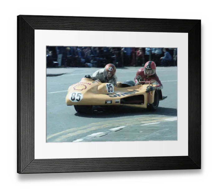 Framed Print : Benny Lysen & Poul Jorgensen (Yamaha) 1981 Sidecar TT Framed Print : Benny Lysen & Poul Jorgensen (Yamaha) 1981 Sidecar TT