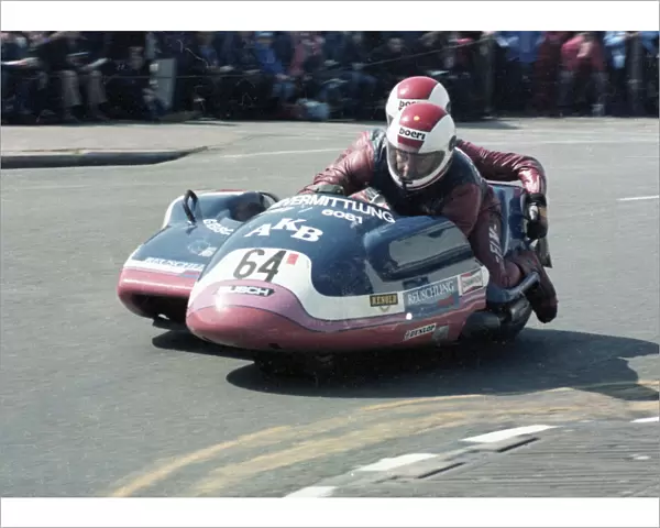 Karl Plasche & Waldemar Jager (Busch) 1981 Sidecar TT