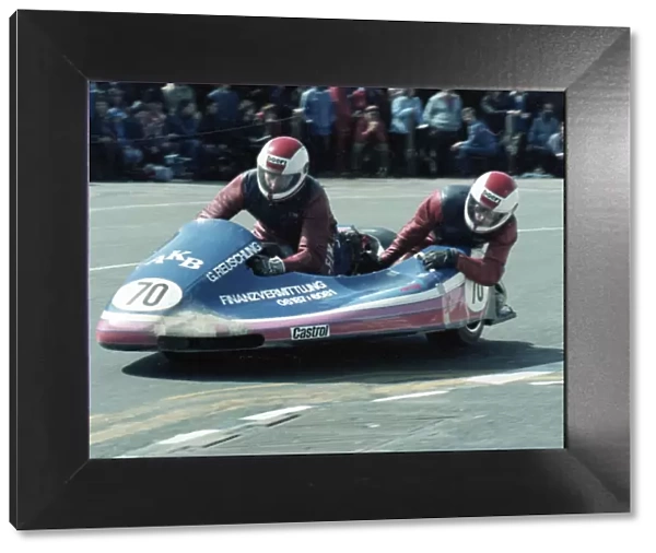 Kurt Jelonek & Gerhard Wagner (Yamaha) 1981 Sidecar TT