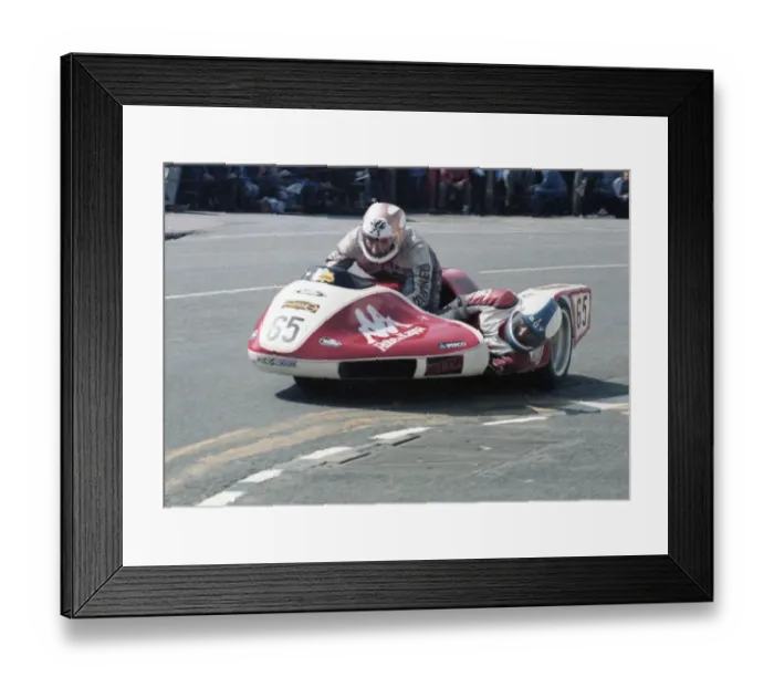 Framed Print : Martinel Franco & Marino Sanna (Yamaha) 1981 Sidecar TT Framed Print : Martinel Franco & Marino Sanna (Yamaha) 1981 Sidecar TT