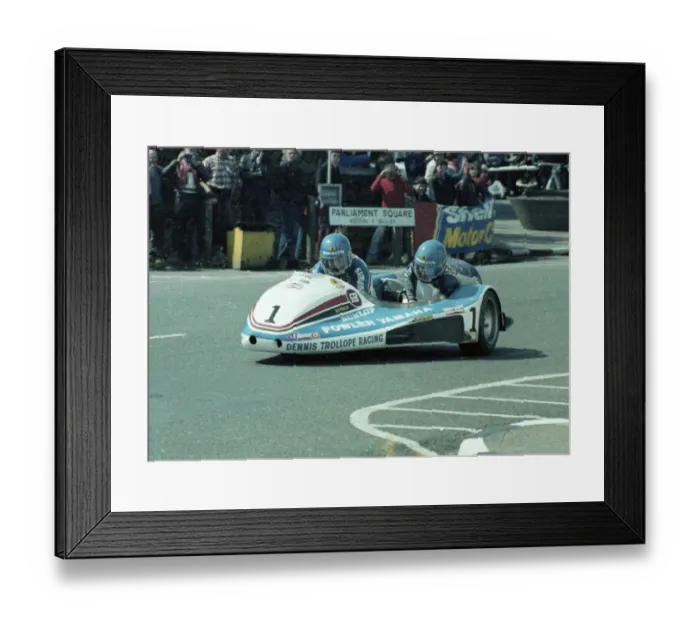 Framed Print : Jock Taylor & Benga Johansson (Fowler Yamaha) 1981 Sidecar TT Framed Print : Jock Taylor & Benga Johansson (Fowler Yamaha) 1981 Sidecar TT