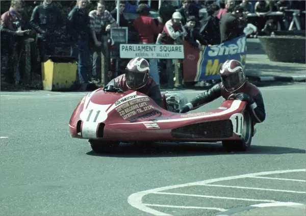 Dave Hallam & Jud Havercroft (Yamaha) 1981 Sidecar TT