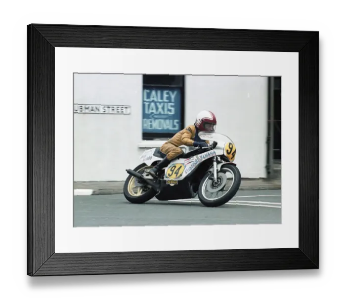 Framed Print : Mick Chatterton (Pharoah Yamaha) 1981 Senior TT Framed Print : Mick Chatterton (Pharoah Yamaha) 1981 Senior TT