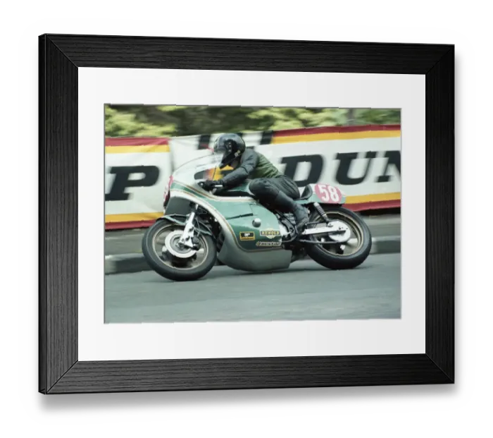 Framed Print : Ian Martin (Suzuki) 1981 Formula One TT Framed Print : Ian Martin (Suzuki) 1981 Formula One TT