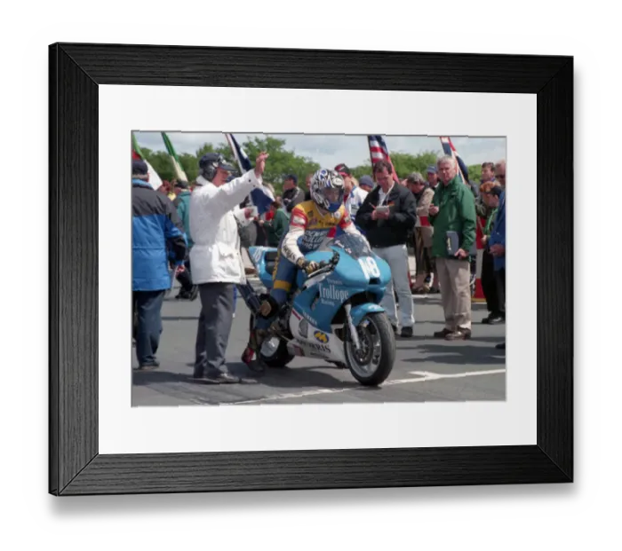 Framed Print : Gavin Lee (DTR Yamaha) 1999 Junior TT Framed Print : Gavin Lee (DTR Yamaha) 1999 Junior TT