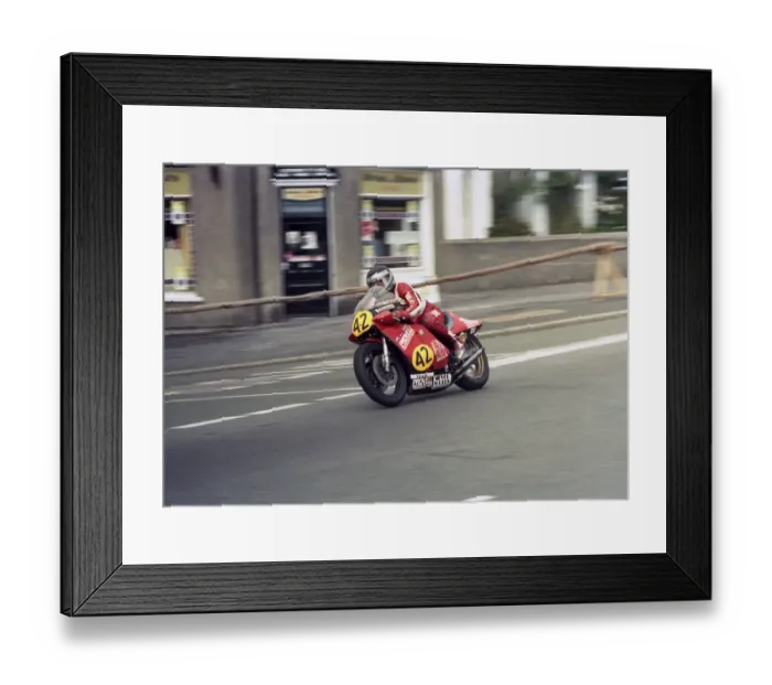 Framed Print : Graham King (Suzuki) 1984 Senior Manx Grand Prix Framed Print : Graham King (Suzuki) 1984 Senior Manx Grand Prix