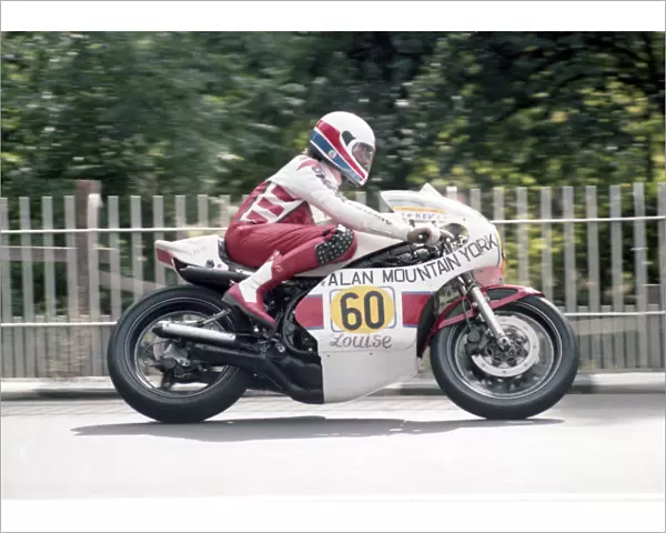 Kevin Pearson (Yamaha) 1983 Senior Manx Grand Prix