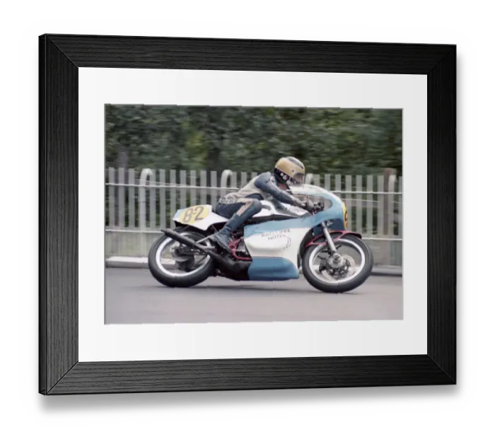 Framed Print : Decca Kelly (Yamaha) 1983 Senior Manx Grand Prix Framed Print : Decca Kelly (Yamaha) 1983 Senior Manx Grand Prix