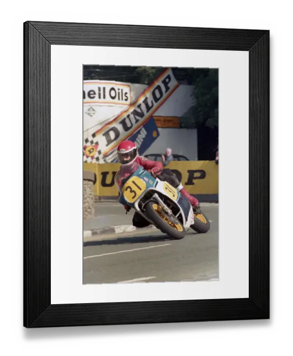 Framed Print : Ian Mitchell (Suzuki) 1987 Senior Manx Grand Prix Framed Print : Ian Mitchell (Suzuki) 1987 Senior Manx Grand Prix