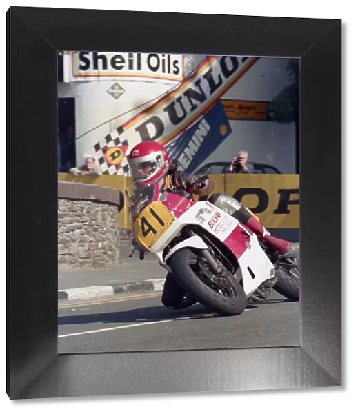 Gino Rondelli (Yamaha) 1987 Senior Manx Grand Prix