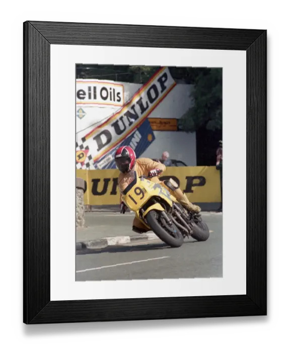 Framed Print : Jamie McManus (Yamaha) 1987 Senior Manx Grand Prix
