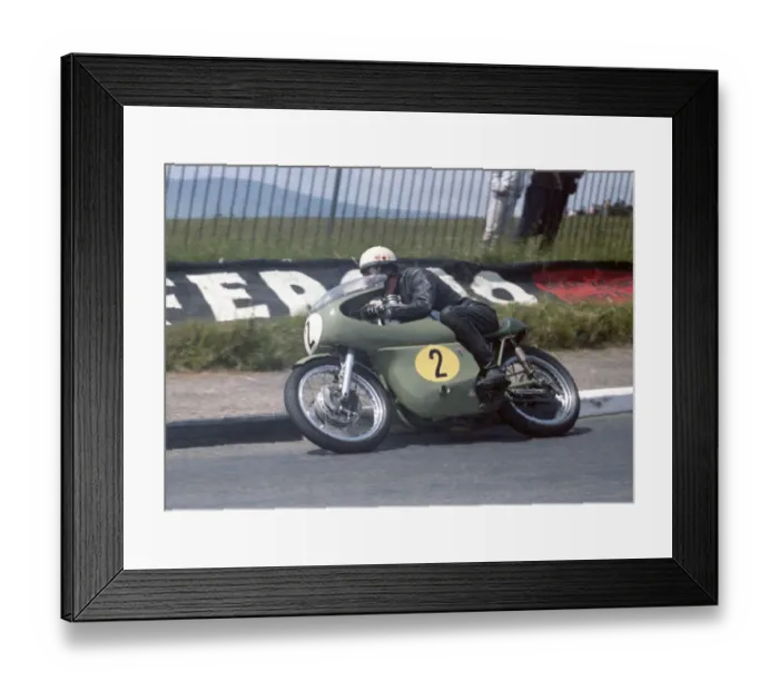 Framed Print : Malcolm Uphill (Norton) 1967 Senior TT Framed Print : Malcolm Uphill (Norton) 1967 Senior TT