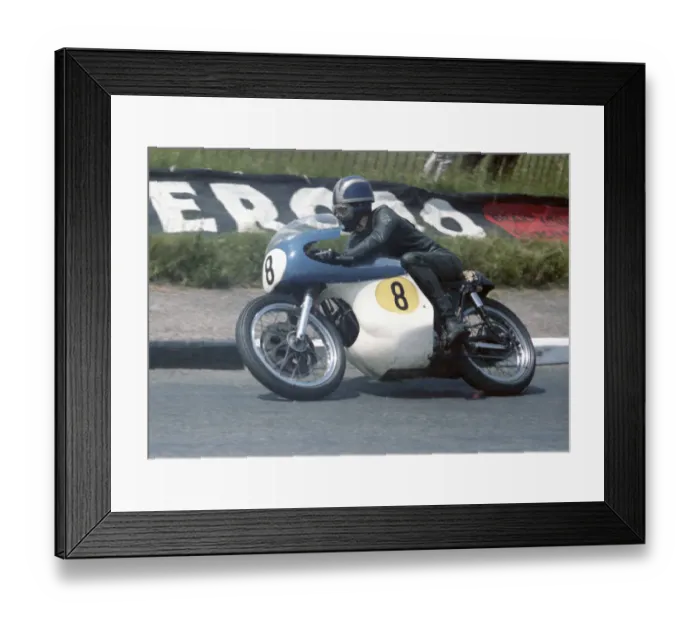 Framed Print : Peter Williams (Arter Matchless) 1967 Senior TT Framed Print : Peter Williams (Arter Matchless) 1967 Senior TT