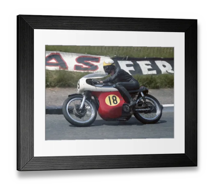 Framed Print : Ian Burne (Norton) 1967 Senior TT Framed Print : Ian Burne (Norton) 1967 Senior TT