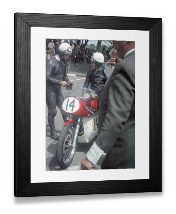 Framed Print : John Hartle (Kirby Metisse) 1967 Senior TT Framed Print : John Hartle (Kirby Metisse) 1967 Senior TT