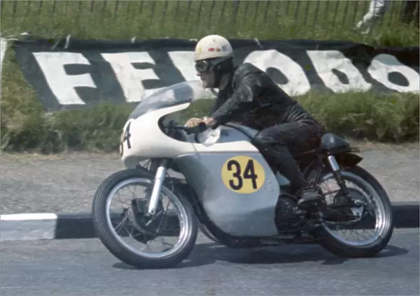 Norman Price (Norton) 1967 Senior TT