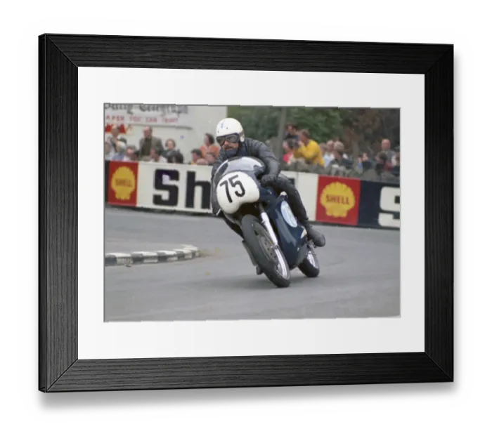 Framed Print : Brian Brown (Norton) 1968 Junior Manx Grand Prix Framed Print : Brian Brown (Norton) 1968 Junior Manx Grand Prix